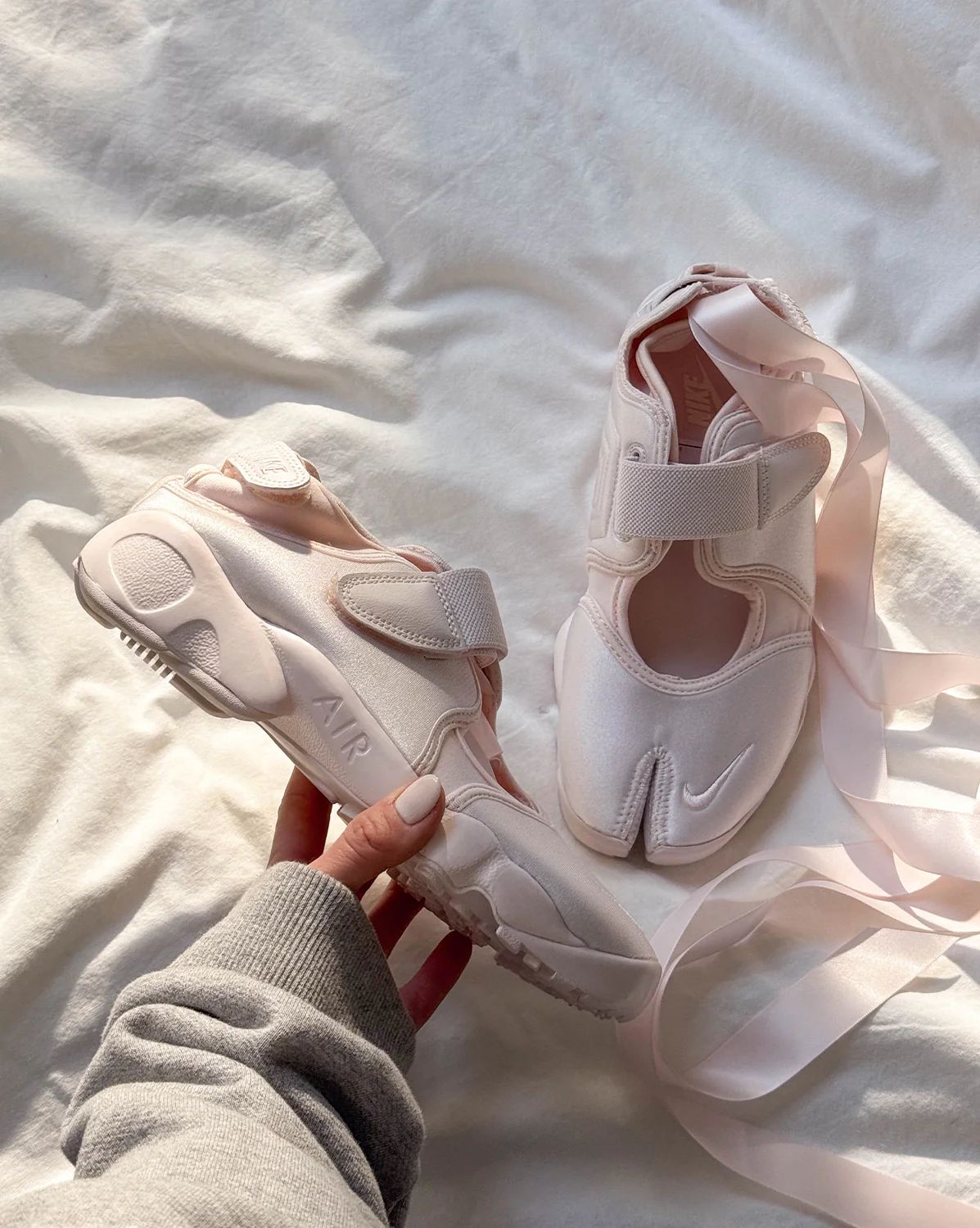 Nike Wmns Air Rift SE - Image 2