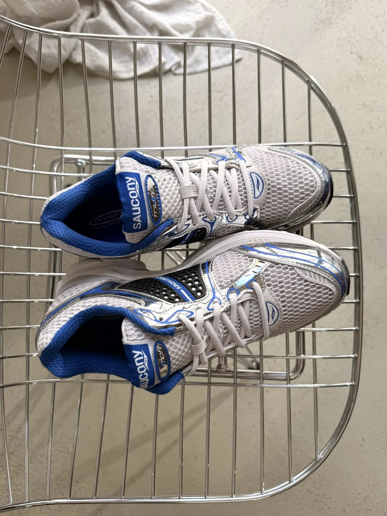 Saucony Pro Grid Triumph 4 - Image 7